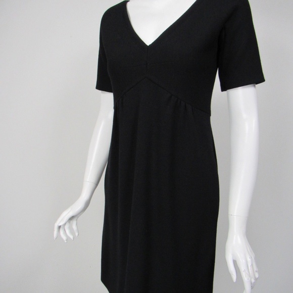 Lisa Perry Dresses & Skirts - LISA PERRY Black 100% Wool Empire Waist Short sleeve dress Sz 2